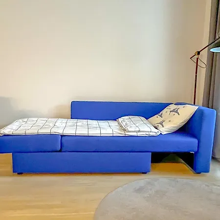 Comfy Blue 7 Minutes To Airport アパート